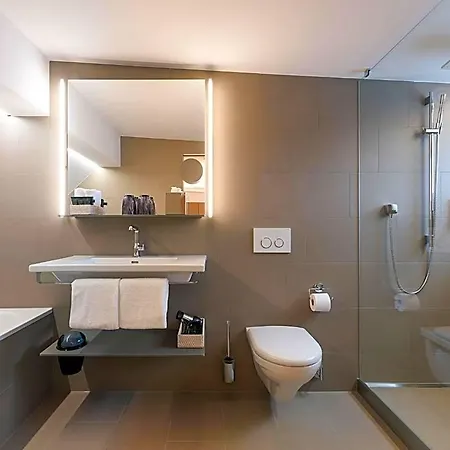 Savoy Hotel 4*