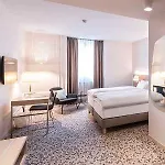 Savoy 4*
